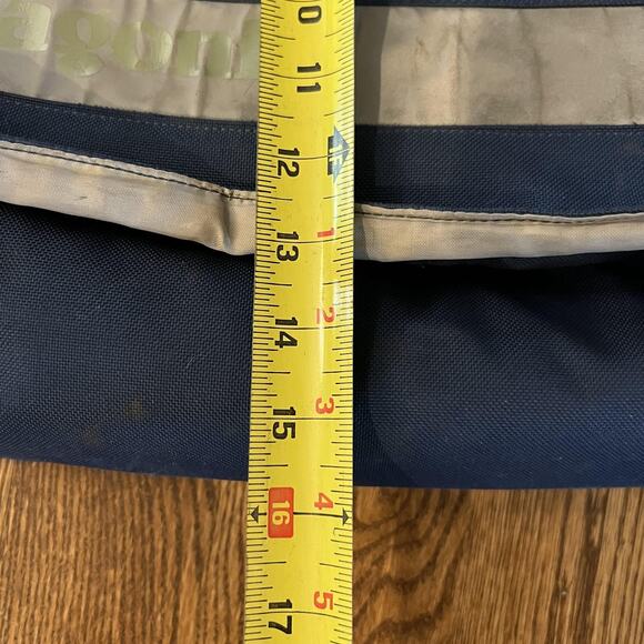 Patagonia Messenger Bag Large Reflective Strap Laptop Backpack - Picture 8 of 9